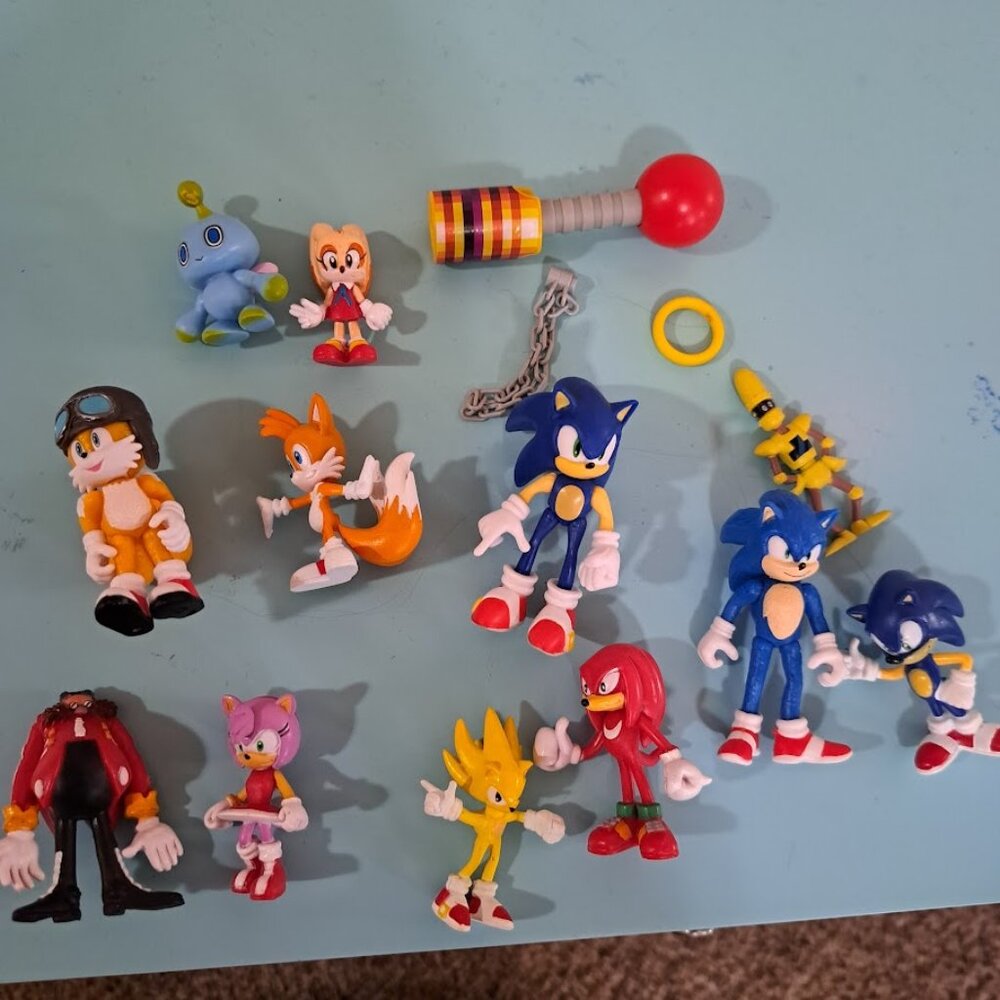 Small Sonic the hedge Hog‎ toy lot 12 action figures blue red yellow black